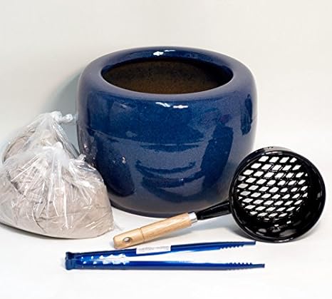 Amazon 信楽焼 生子火鉢 小 手あぶりサイズ 10号 木灰 火おこし鍋 火ばさみセット 土鍋 オンライン通販