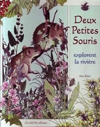 Deux petites souris explorent la rivière