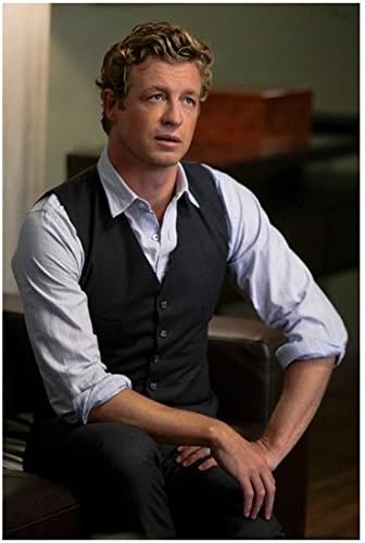 The Mentalist 8 X 10 Photo Simon Baker Patrick Jane Sitting On