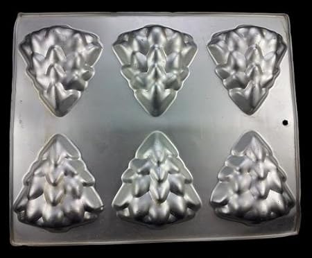 Amazon Com Wilton Cake Pan Mini Christmas Tree 2105 1779 1984 Novelty Cake Pans Kitchen Dining