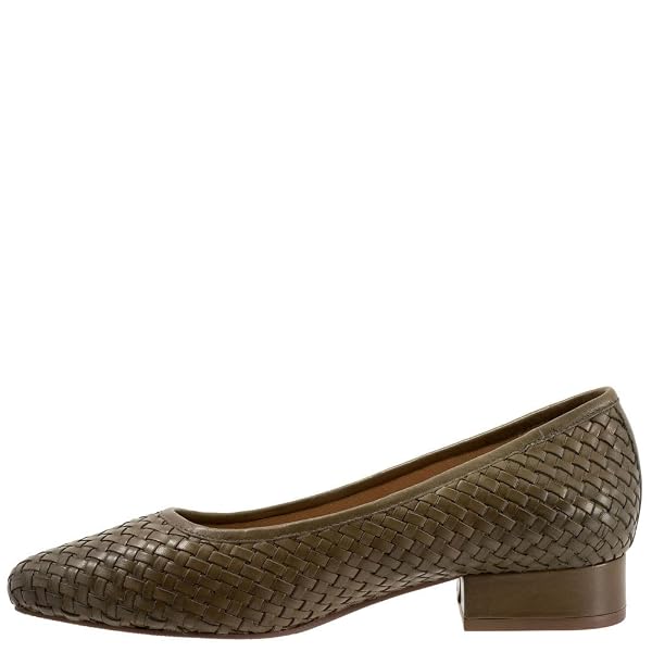 TROTTERS WOMEN’S JADE PUMP