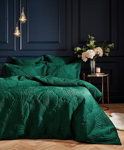 Paoletti Palmeria Quilted Duvet Cover Set – Luxe Embroidered Velvet Bedding (Emerald – King)