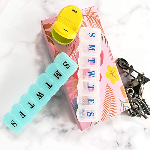 Muchengbao 2 Pack 7 Days Pill Cases ，Weekly Pill Organizer 7 Day Pill Box Large Compartment for Travel Vitamin