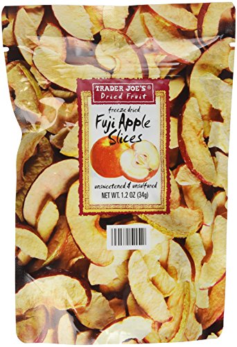 Freeze dried fuji apple slices