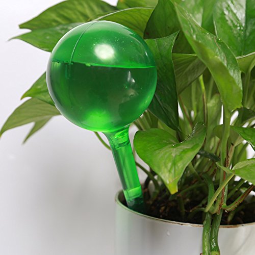 4 Pcs Plant Automatic Watering PVC Bulbs Plant Watering Globes Automatic Watering Bulbs Plants Flowers Irrigation Tool self Watering Globes Stakes (Clear+Green)