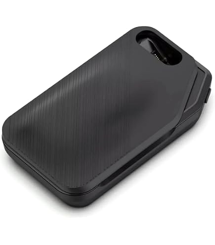 Amazon.com: Plantronics - Voyager 5200 Charge Case (Poly