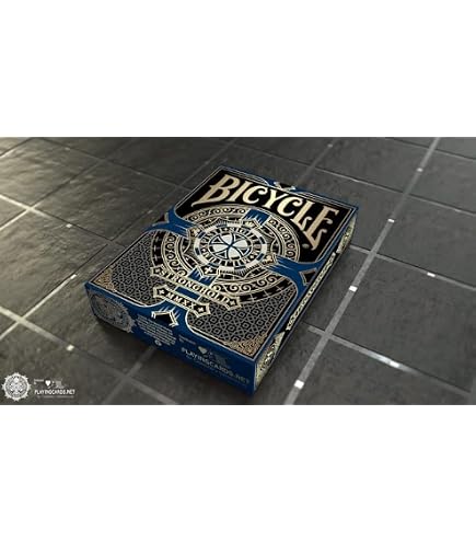Amazon.com: Bicycle Stronghold Sapphire Playing Cards Standard