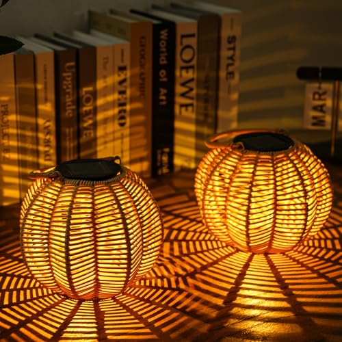 KagoLing Lampe Solaire Exterieur, 2 Lanterne Solaire Exterieur Étanche IP65 Suspension Luminaire, Décoration Jardin, Adaptée aux Balcons Terrasse Cours et Camping Fête, Cadeaux Jardinage