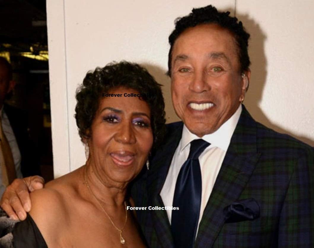 Photographs - Aretha Franklin Photo 8x10 Smokey Robinson Queen of Soul Music Collectibles