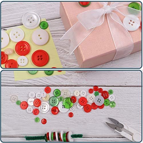 Christmas-themed sewing buttons in various sizes, totaling 800 buttons.