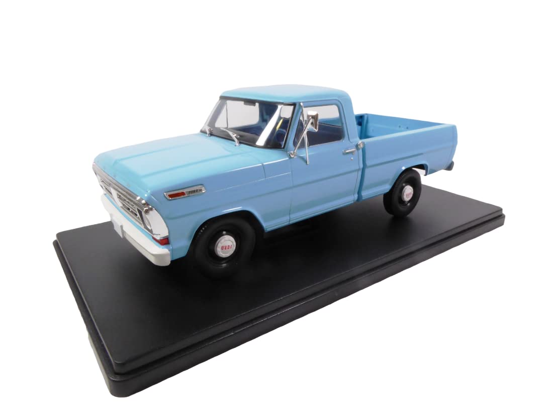 OPO 10 - Miniature car reproduced in 1/24 scale compatible for Ford F100 1972 - M004