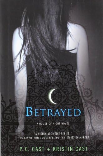 Amazon Com House Of Night Books 1 4 Marked Betrayed Chosen Untamed 9780312372132 Cast P C Cast Kristin Books