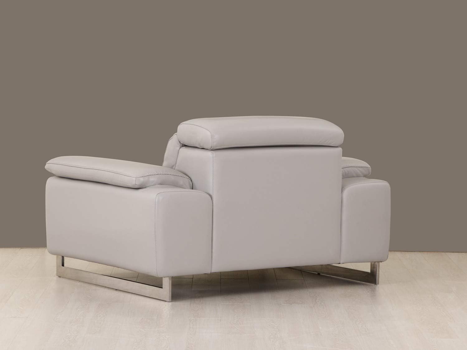 Blackjack Furniture, 636 Ellison Collection Top Grain Italian Leather Living Room Chair Light Gray: Furniture & Decor