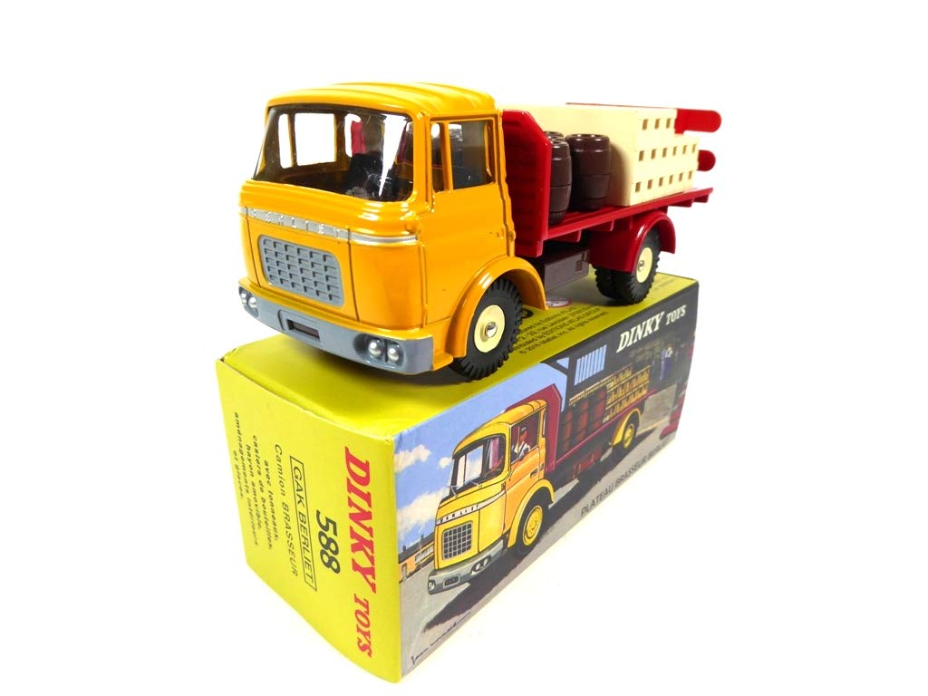 OPO 10 - Atlas Dinky Toys - Berliet GAK Brewer Platter Trucker 588 1:43 (MB115)