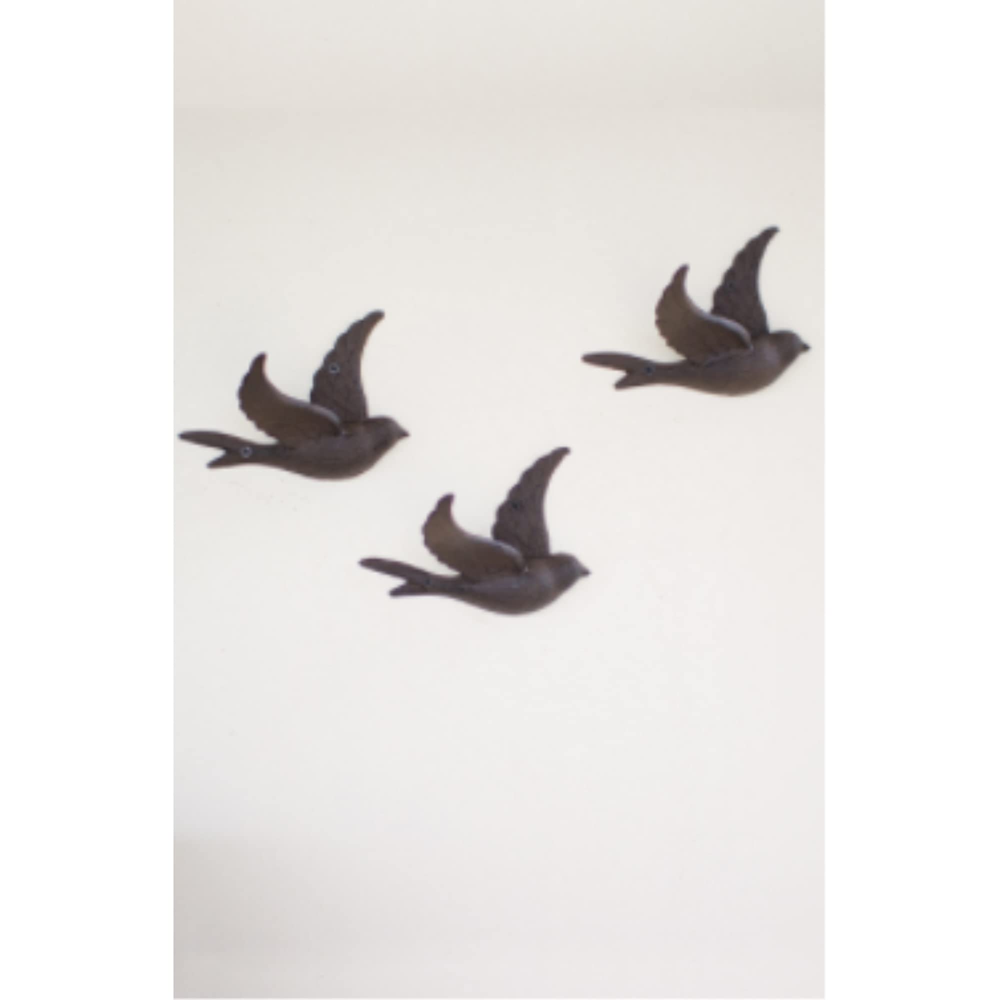 Photo 1 of Kalalou CYB1262 CAST IRON FLYING BIRD WALL HOOK,Dark Grey,6.4"L x 3.9"W x 0.67"H