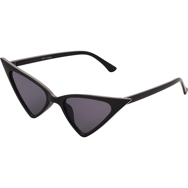 Amazon.com: Betsey Johnson Women display picture 1