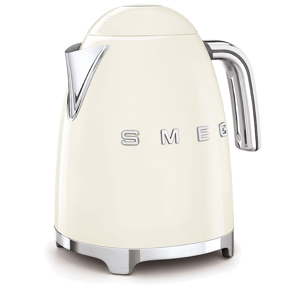 SMEG KLF03CRUS - Hervidor de agua eléctrico estilo retro de los años 50, 7 tazas, con apagado automático, base extraíble e indicador de agua, color crema