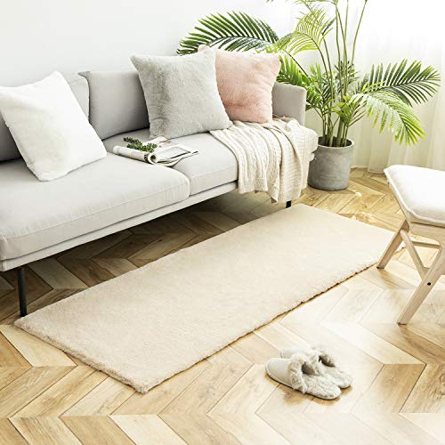 Ashler Faux Fur Rug, Ultra Soft Faux Rabbit Fur, Beige Area Rugs, 2.2 x 6 Feet Rectangle, Machine Washable Nursery Decor Throw Rugs for Bedroom, Kids Room, Living Room
