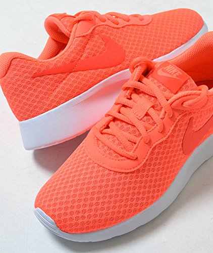 髪型 ユニークナイキ スニーカー オレンジ メンズ