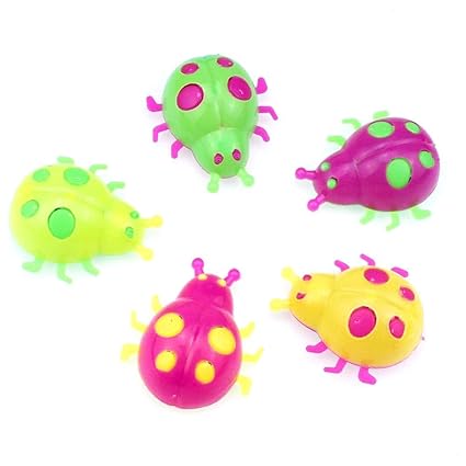 Crazy-Store 5pcs Ladybug Toy with Wheel Simulation Insect Model Toys Children Gift Set