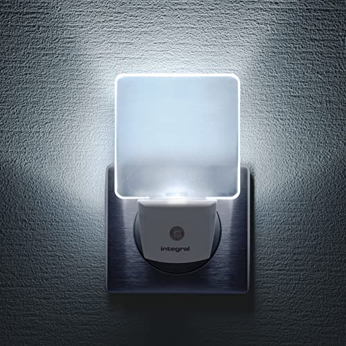 Integral LED Veilleuse à brancher sur les murs - paquet de 2 - avec cellule photoélectrique crépusculaire, éclairage de nuit à détection automatique pour les couloirs, les escaliers, les chambres