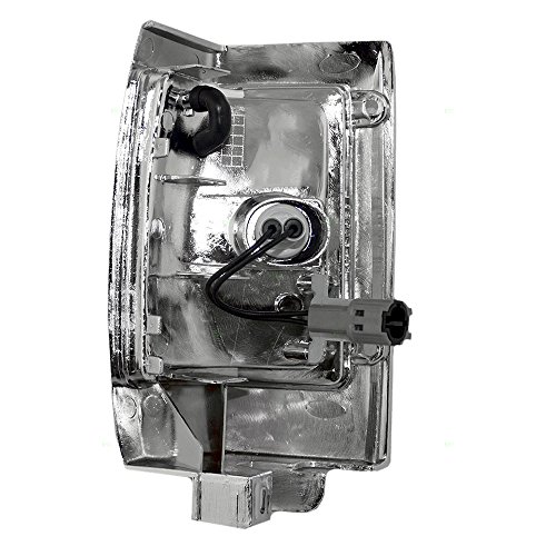 Passengers Signal Side Marker Light Lamp Replacement with Chrome Bezel for Nissan Pickup Truck B611088G00