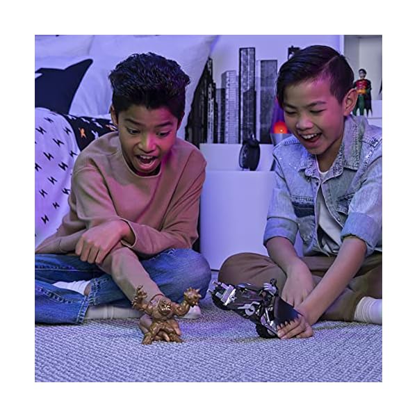 DC-Comics-BATMAN-Batcycle-Vehicle-Playset-with-10cm-action-figures-of-Batman-and-villain-different-variants DC Comics BATMAN Batcycle Vehicle with Exclusive BATMAN and CLAYFACE 4-Inch Action Figures (Styles Vary)