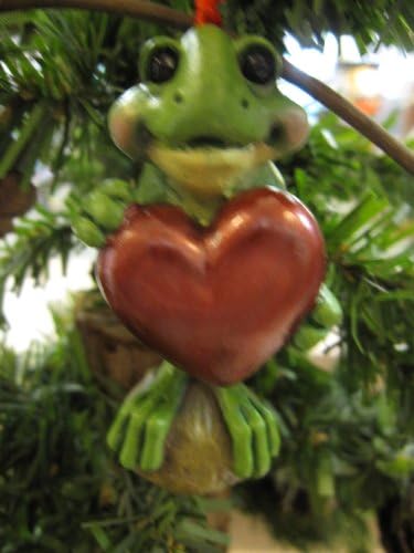 Love Frog Ornament 5200058