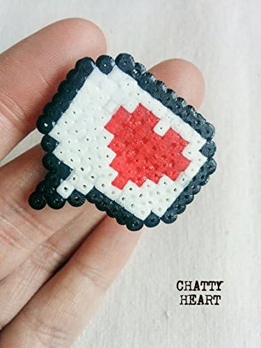 Hama pixel brooch - Chatty Heart