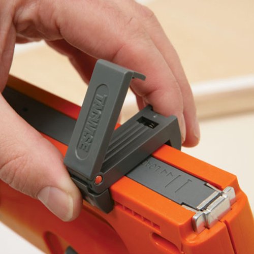 Tacwise Z3-53L Heavy Duty Hand Tacker/Staple Gun for Type 53 JT21 Fine Wire Staples, Orange (0847) - Thumbnail 2