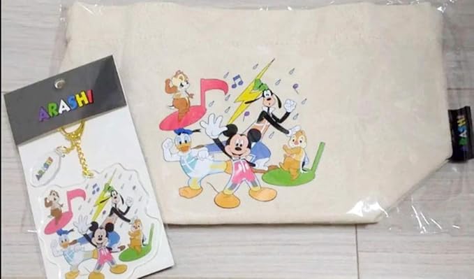 Amazon Co Jp 嵐 展覧会 ディズニー トートバッグ アクリルキーチェーン ホビー 通販 Amazon Co Jp 嵐 展覧会 ディズニー トートバッグ アクリルキーチェーン ホビー 通販