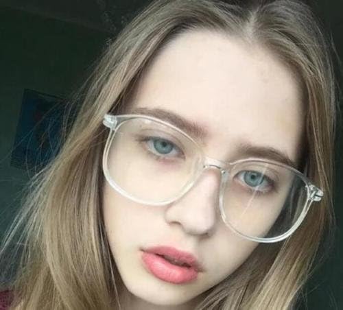 oversized transparent glasses