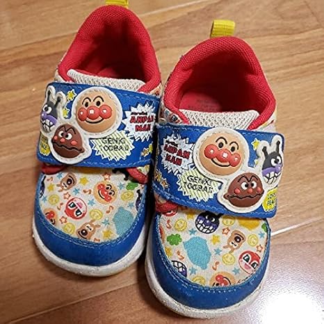 Amazon アンパンマン 靴 13 5センチ スニーカー アイドル 芸能人グッズ 通販