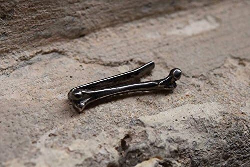 Tie clip Bones in Black Rhodium. Rock!
