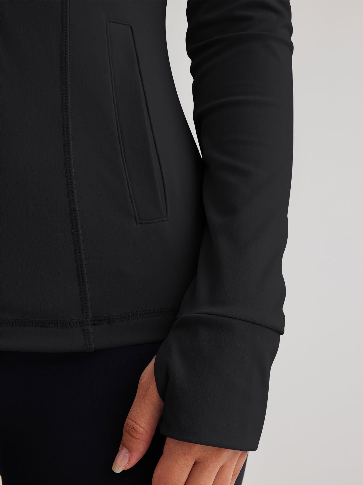 Trendy Queen Womens Lightweight Zip Up Jackets 2025 Athletic Hoodies Fall Gym Shirts Running Workout Clothes with Pocket