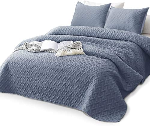 DOMDEC Super Soft Quilt Set 3 Piece Stone Washed Quilted Coverlet Set Light Weight Comforter Set Hypoallergenic Reversible Machine Washable (Blue/Cement Gray, King Set)