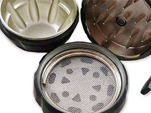 Umiwe(TM) Camo Hand Grenade Herb and Spice Grinder, CamouflageWith Umiwe Accessory
