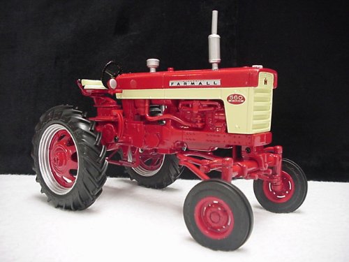 Farmall 560 Hi Clear 1:16 Tractor + 60th Anniversary Hat