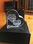 Kaltner Cuore In Cristallo Con Incisione Laser 3D | 8x8x3,5 Cm, Regalo Romantico, Con Base LED Opzionale, Mani Che Stringono Un Cuore