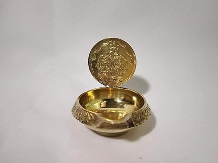 Kumbakonam Traditional by SPS Marketing Lakshmi Deepam| Kubera Lakshmi Deepam Brass(5cm)