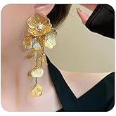 Gold Flower Drop Earrings for Women Trendy Floral Statement Earrings Vintage Bohemian Dangly Earring Simple Everyday Floral Jewelry Accessories