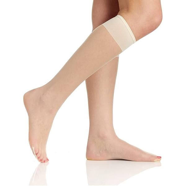 Berkshire Women's Ultra Sheer Knee-High 6360, Ivory, 8.5-11