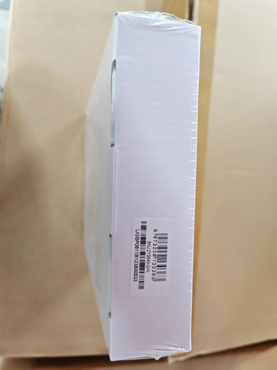 UGEE S640 Graphics Drawing Tablet, Digital Draw Art Pad with Pen Battery-Free Stylus Tilt Function 8192 Levels Pressure Sensitivity 10 Express Keys for Mac, Windows PC and Android