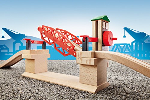 BRIO World Lifting Bridge - Moveable Wooden Train Accessory - FSC-Certified - Compatible with All BRIO Railway Sets - Includes 1 Lift & 2 Tracks - Creative Fun & Development - Kids Ages 3 & Up