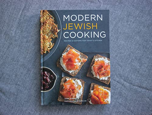 Modern Jewish Cooking: Recipes & Customs for Today's Kitchen (Jewish Cookbook, Jewish Gifts, Over 100 Most Jewish Food Recipes)