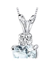 Dije de diamante aguamarina de 0,75 quilates y oro blanco de 14 quilates, con forma de corazón.