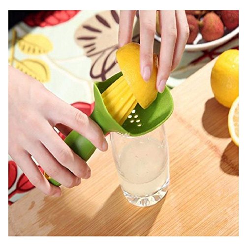2 Pcs Maylai Manual Juicer Catcher Citrus Reamer Orange Lemon Juicer Kitchen and Home Plastic Hand Juicers (Green)