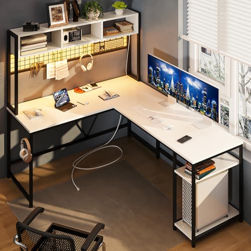 Escritorio en L,Escritorio Gamer con Regleta y Tira LED,Reversible con Estante Escritorios L,Escritorios Gamer en L con Espacio de Almacenamiento.(Blanco)
