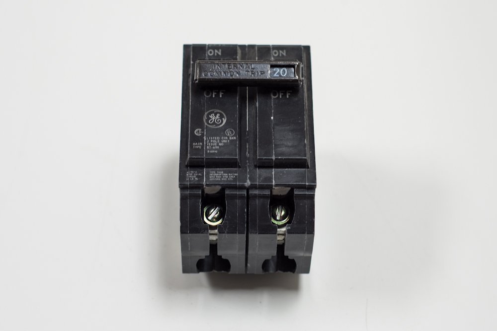 GE THQB21100 Bolt On Mount Type THQB Miniature Circuit Breaker 2 Pole ge-thqb21100-bolt-on-mount-type-thqb-miniature-circuit-breaker-2-pole