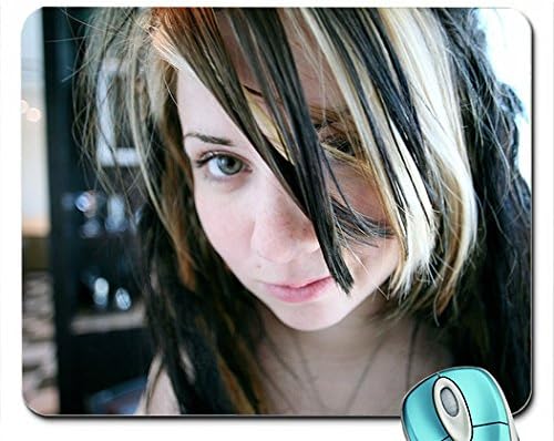 quinne Suicidegirls ratón almohadilla (10.2 x 8.3 x 0.12 inches